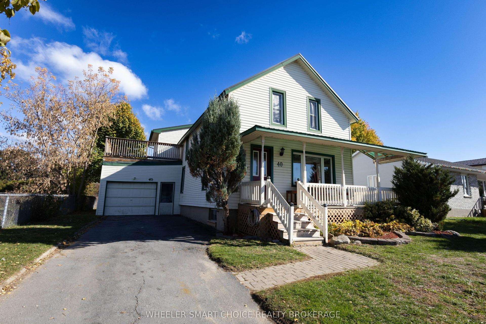 40 St Laurent Avenue — photo 1