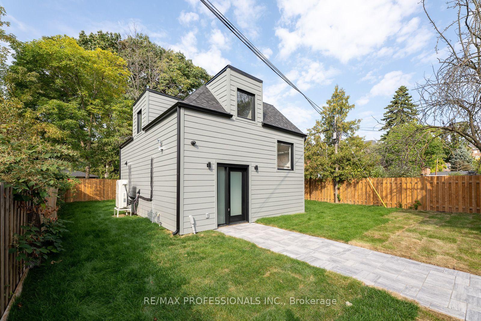 38 Thirty Third Street GRDNSUITE #GRDNSUITE, Toronto — Detached for lease, photo 1