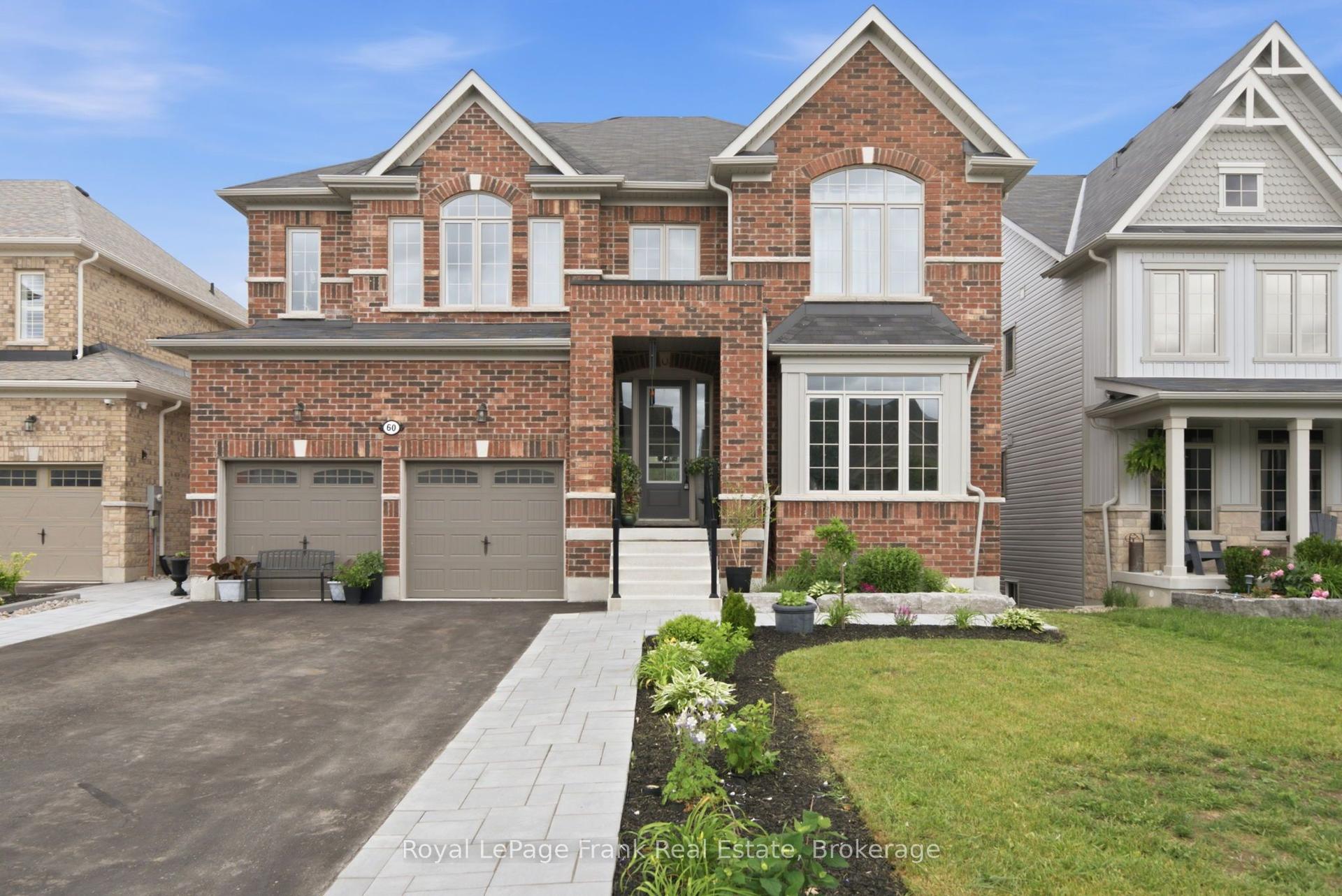 60 Hennessey Crescent — photo 1