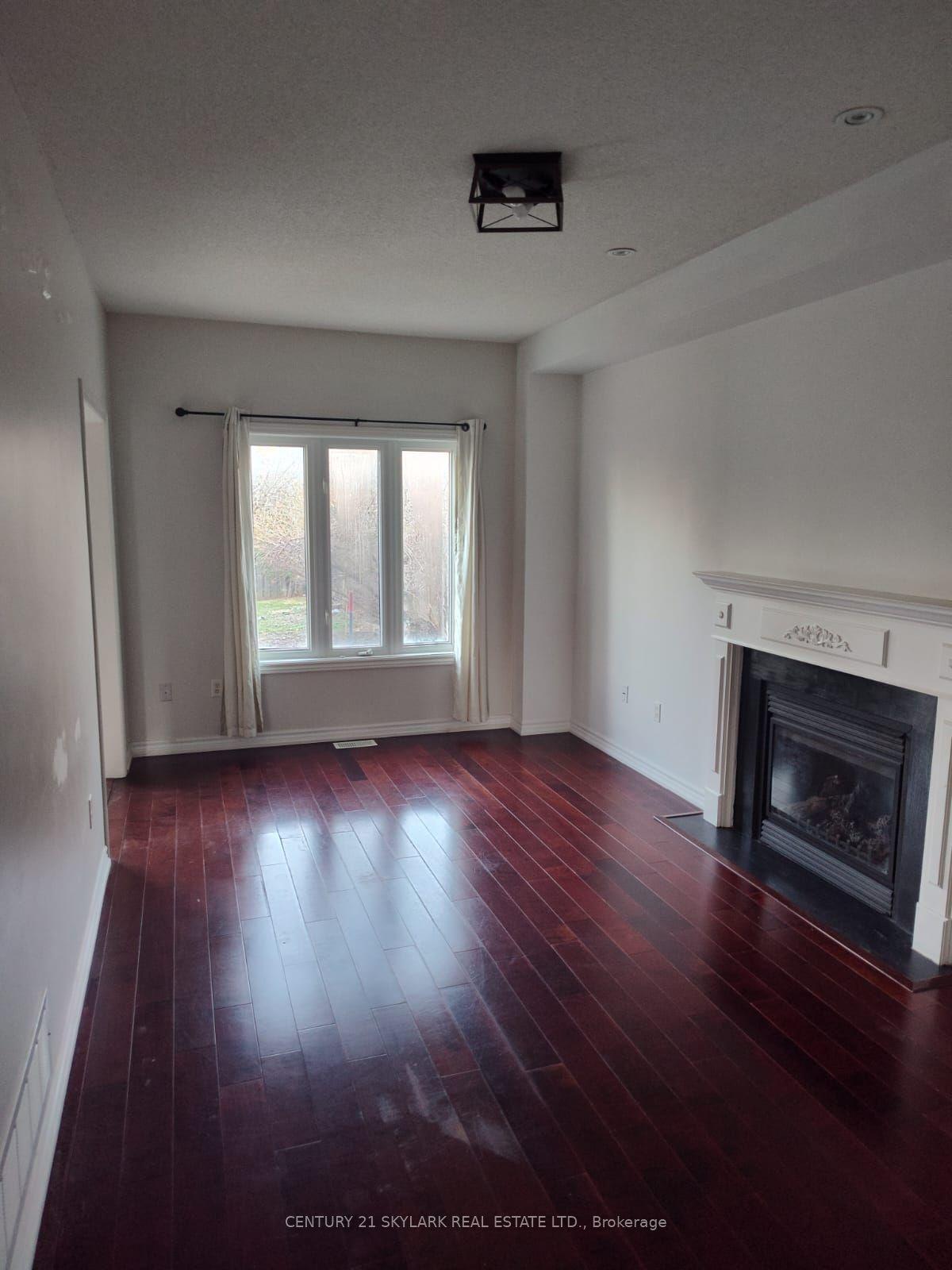 15 Surrey Drive — photo 1