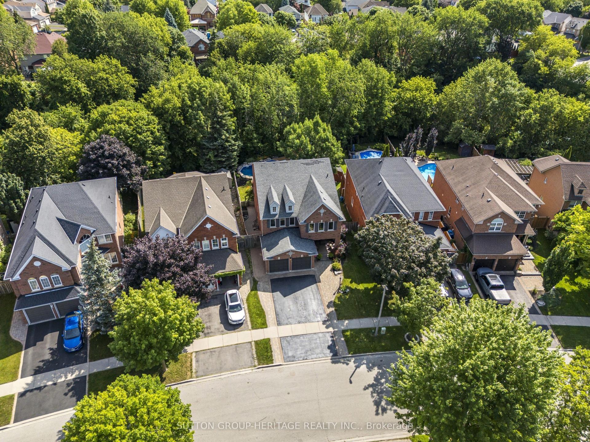 103 Gartshore Drive, Whitby — Detached for sale, photo 1