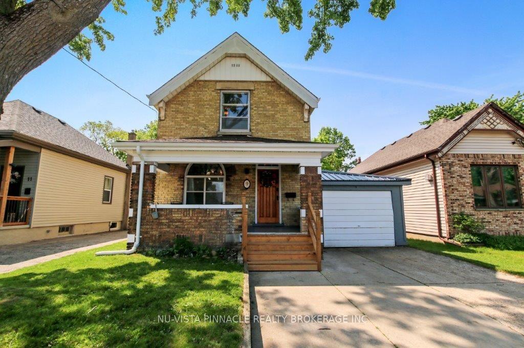 9 Sycamore Street, London East — Detached for sale, photo 1