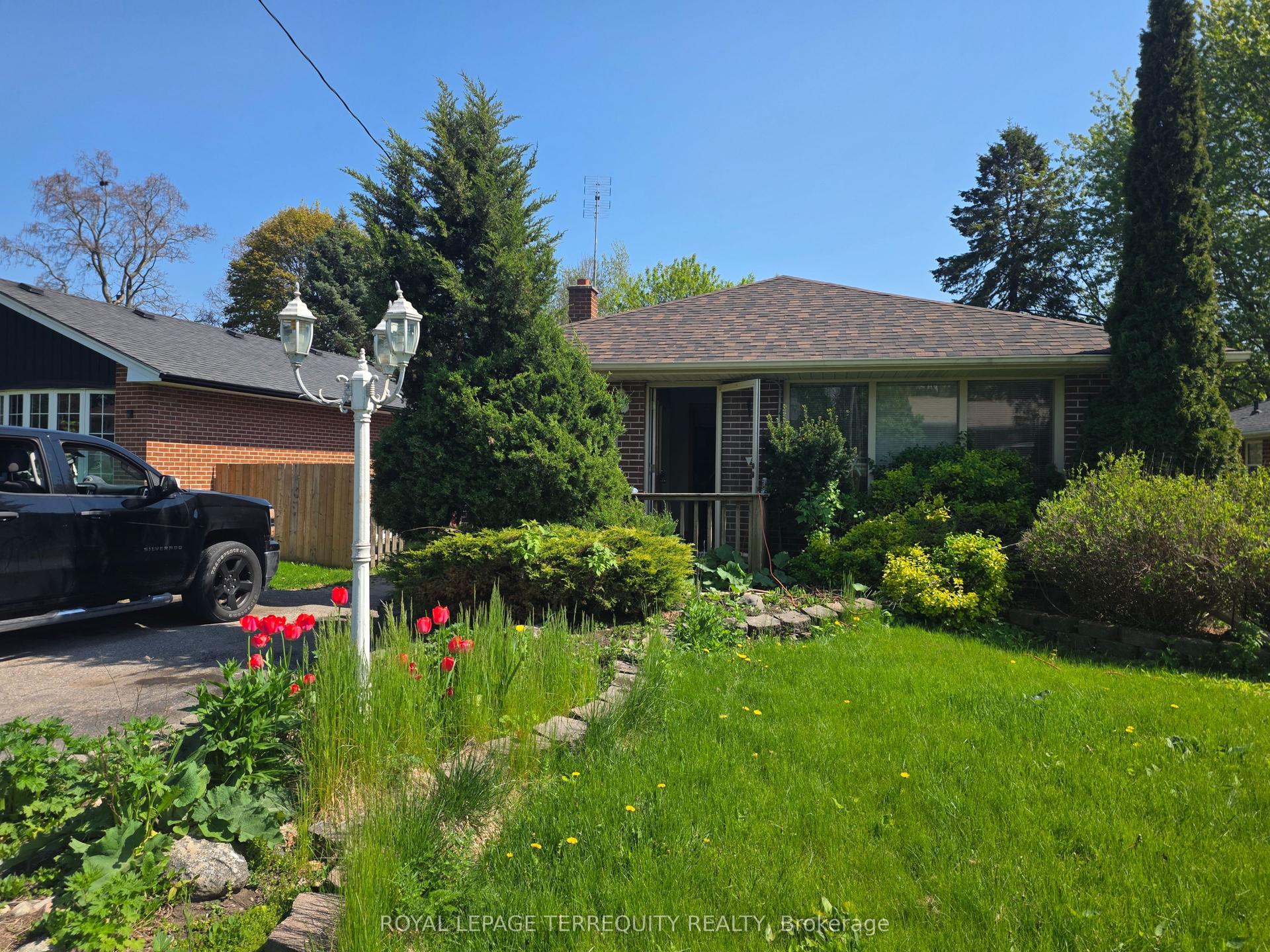 319 Hillcroft Street Lower #Lower — photo 1