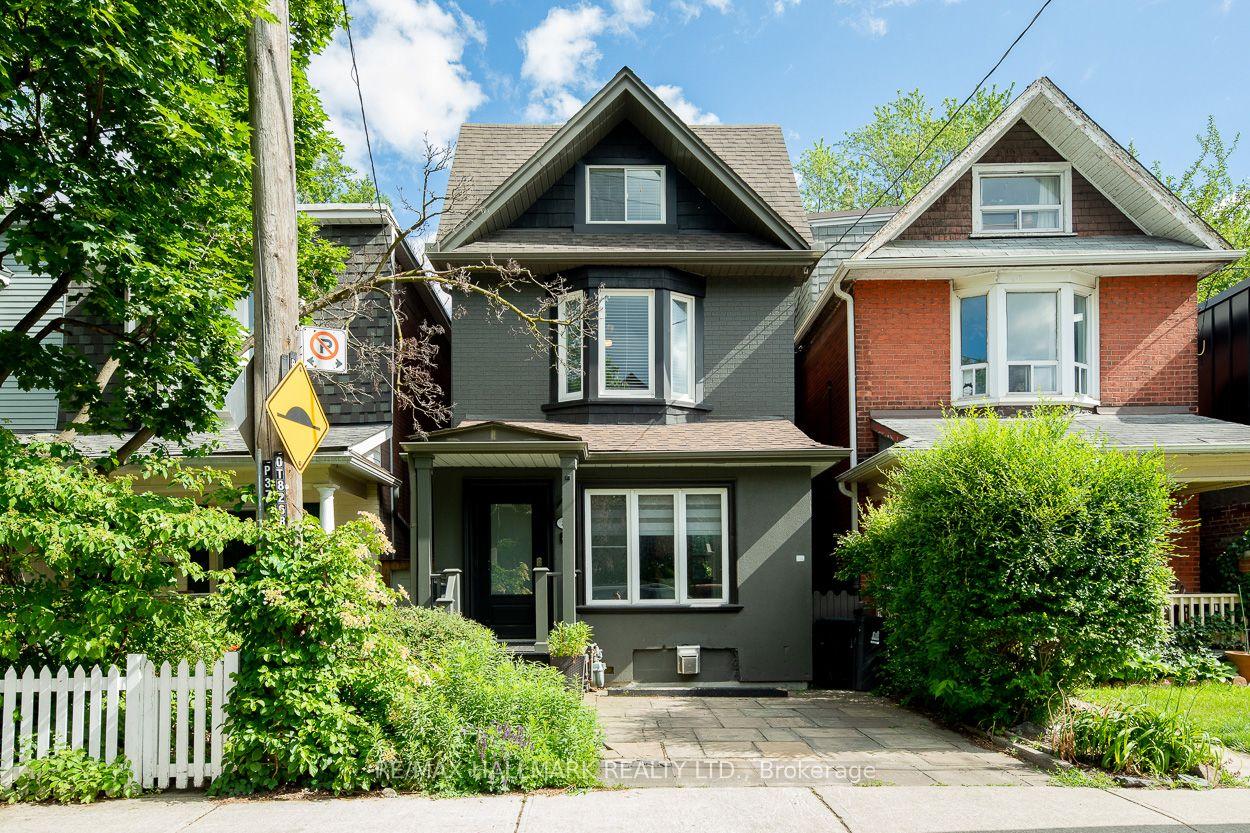 35 Dingwall Avenue — photo 1