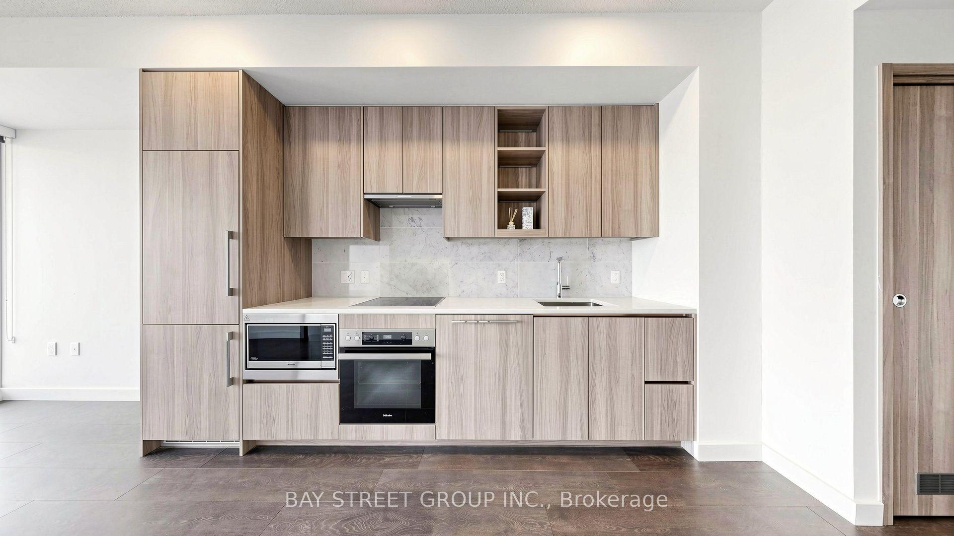 95 McMahon Drive 2515 #2515, Toronto — Condo for lease, photo 1