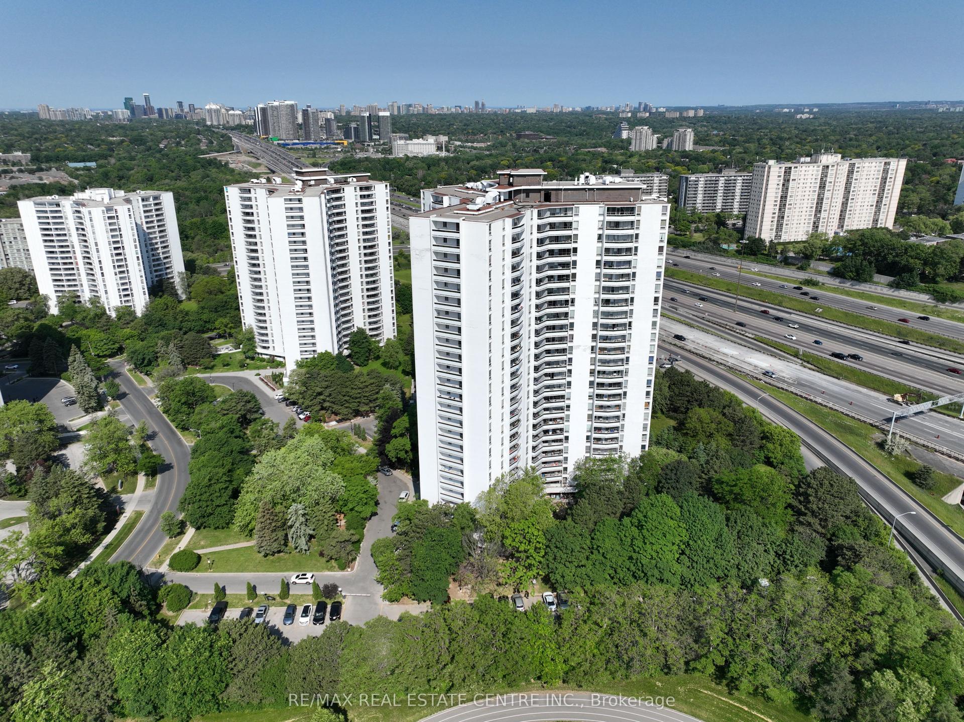 50 Graydon Hall Drive 311 #311, Toronto — Condo for lease, photo 1
