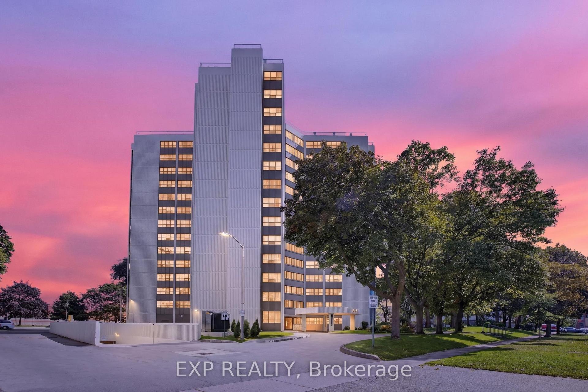 2323 Confederation Parkway 808 #808, Mississauga — Condo for sale, photo 1