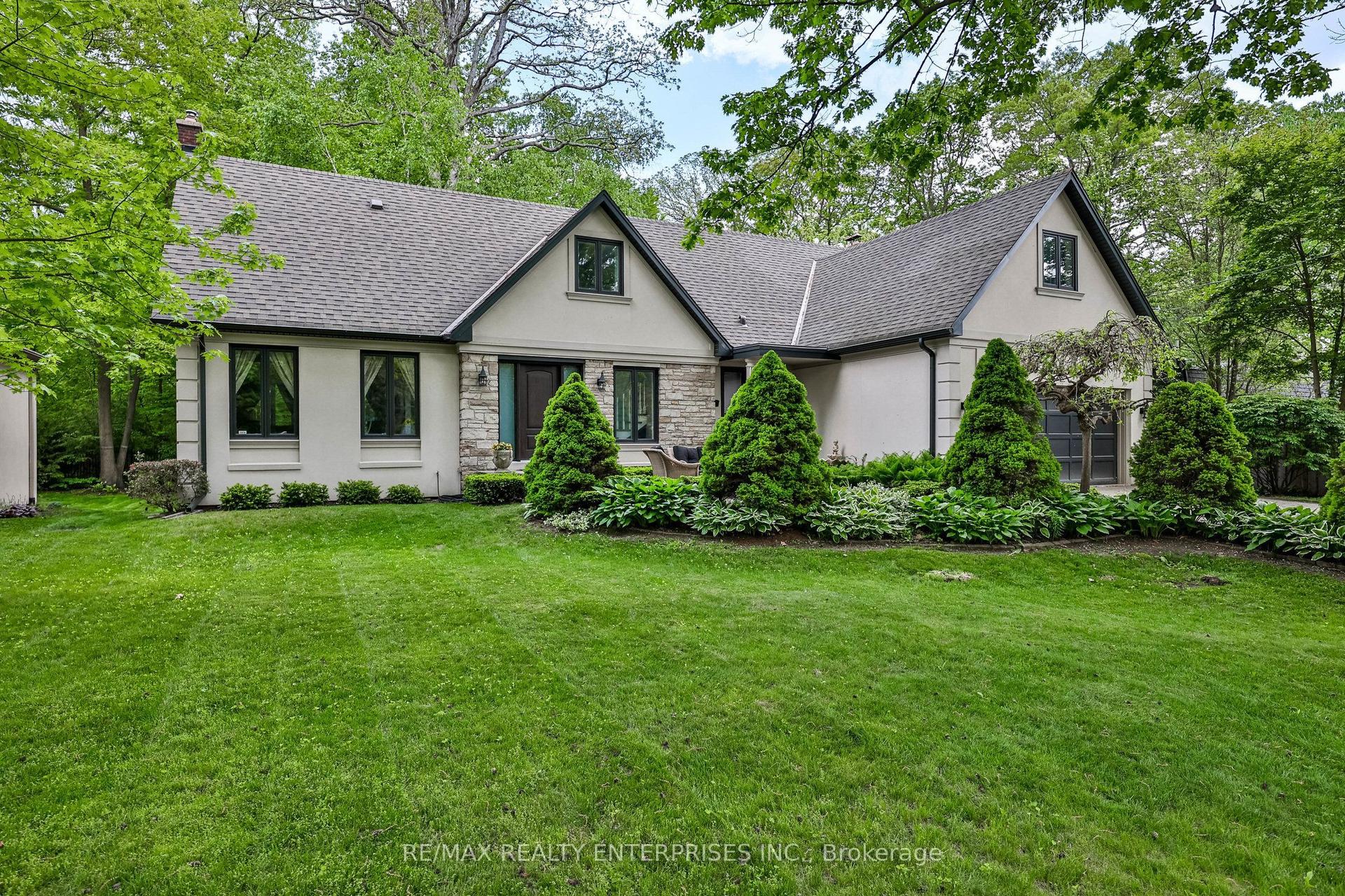 208 Mineola Road W, Mississauga — Detached for sale, photo 1