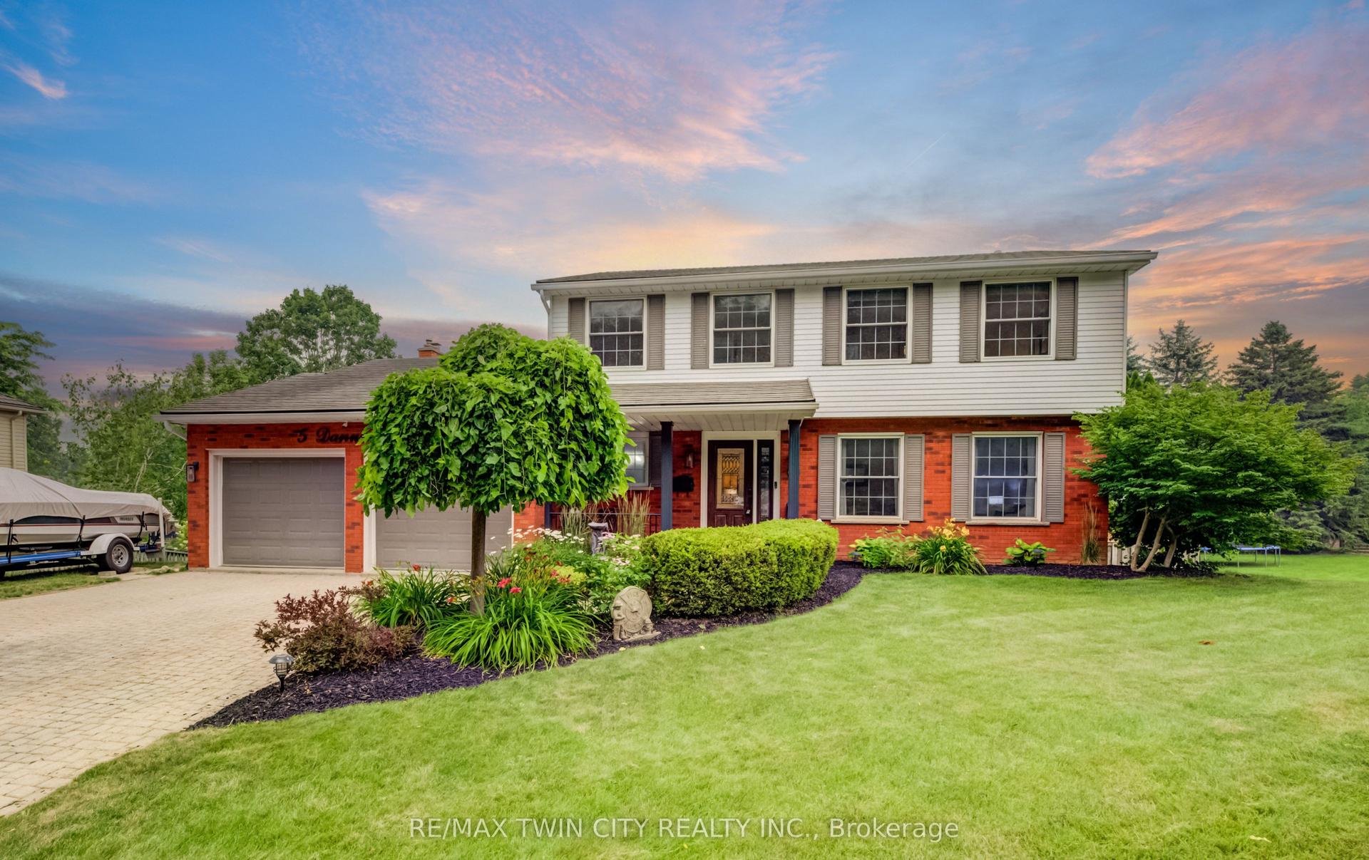 5 Danube Drive, Woolwich — Detached for sale, photo 1