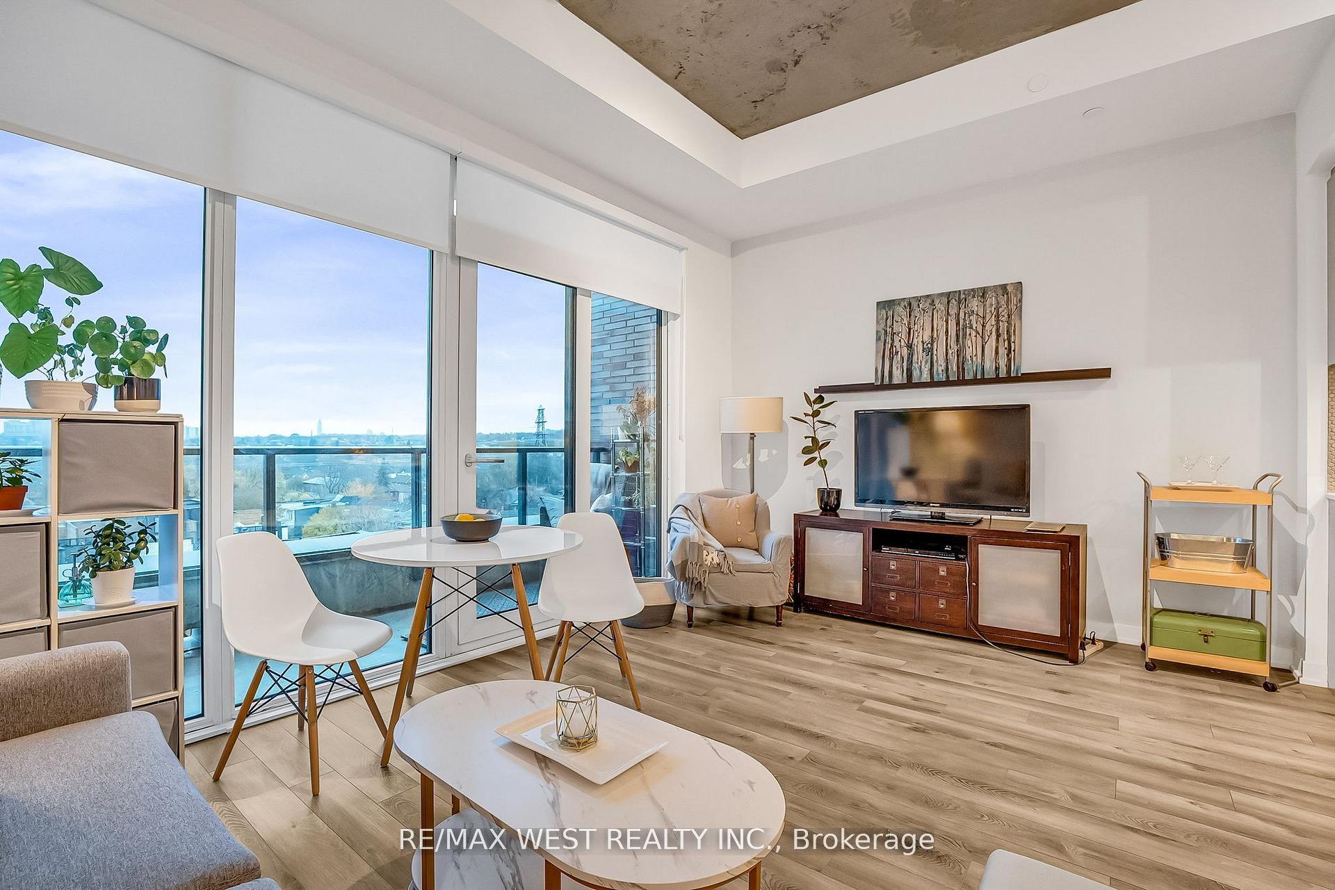 1808 St. Clair Avenue W 617 #617, Toronto — Condo for lease, photo 1