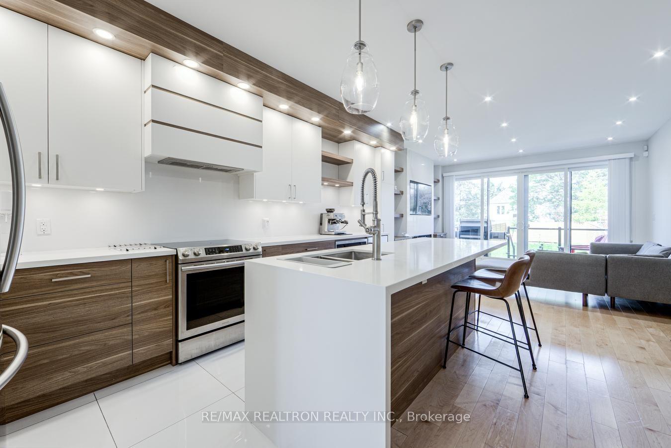 6B Trowell Avenue, Toronto — Semi-Detached for sale, photo 1