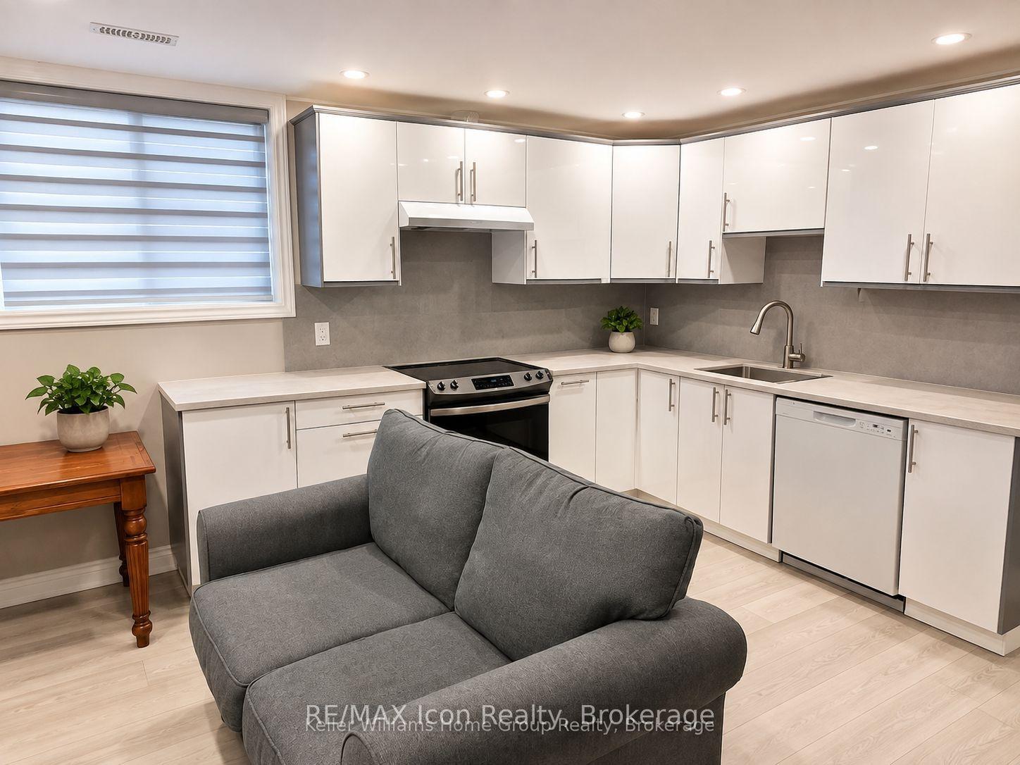 165 Rockcliffe Drive B #B, Kitchener — Detached for lease, photo 1