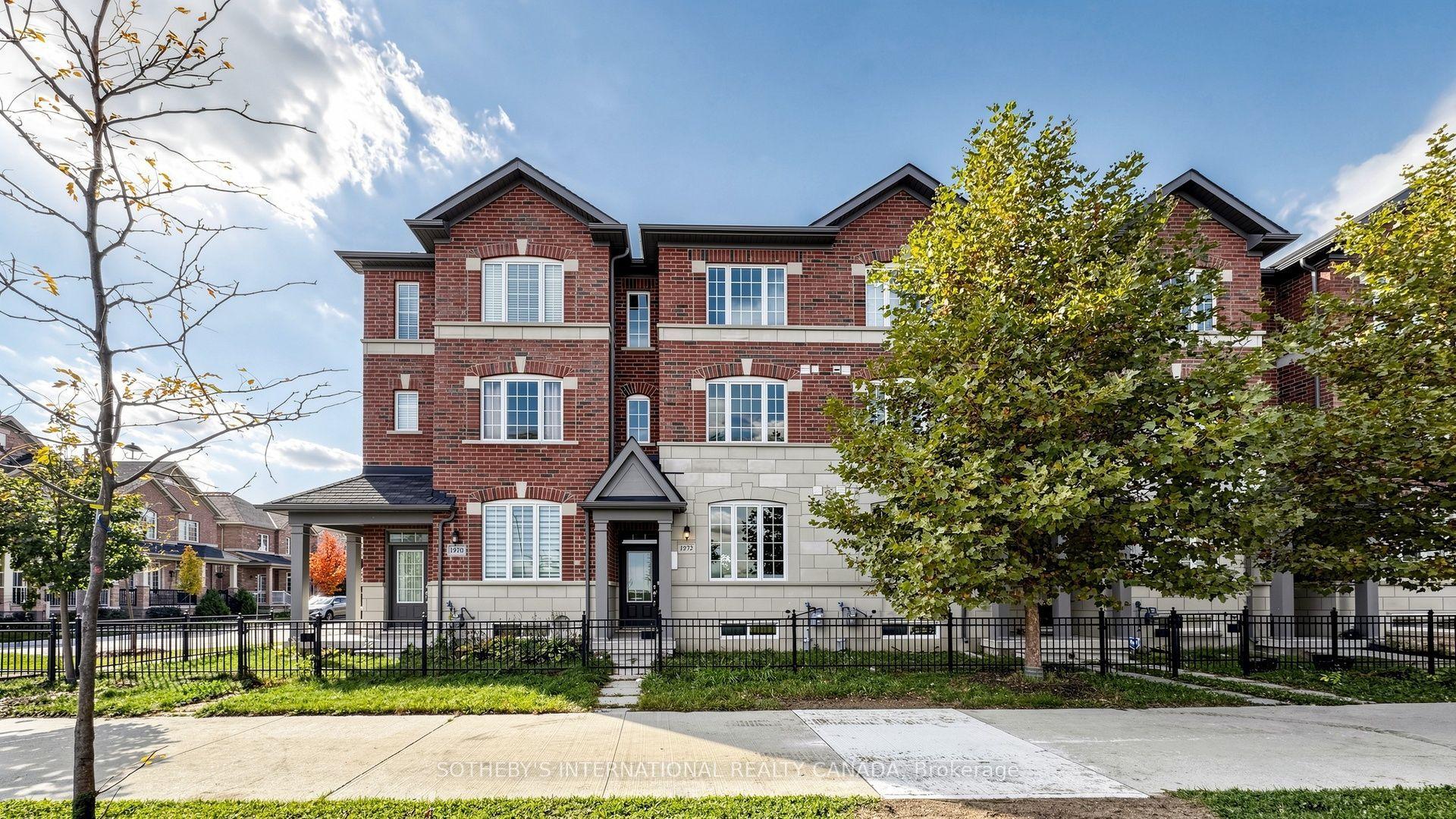 1972 Donald Cousens Parkway, Markham — Townhouse for sale, photo 1