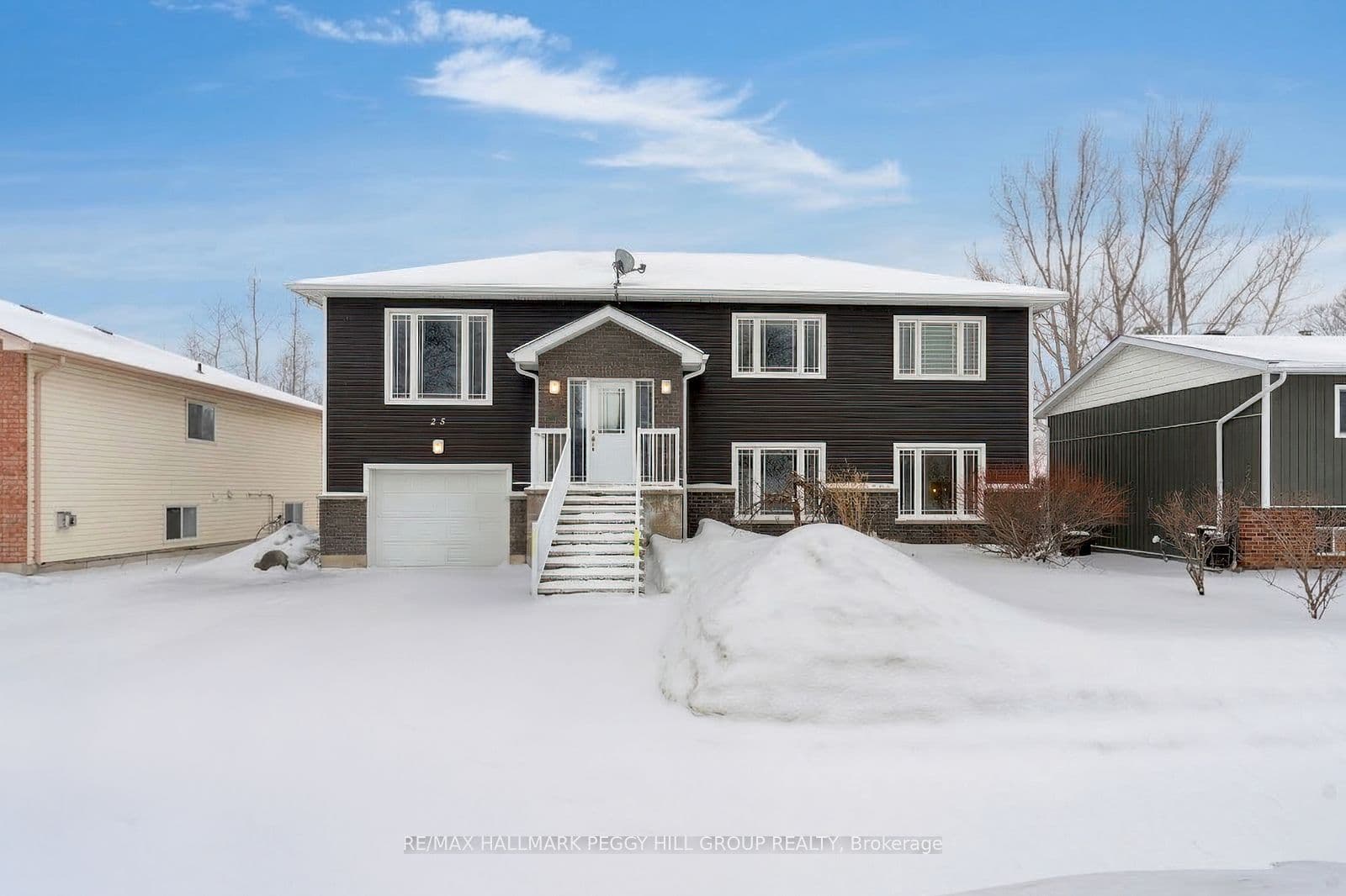 25 Bay Street — photo 1