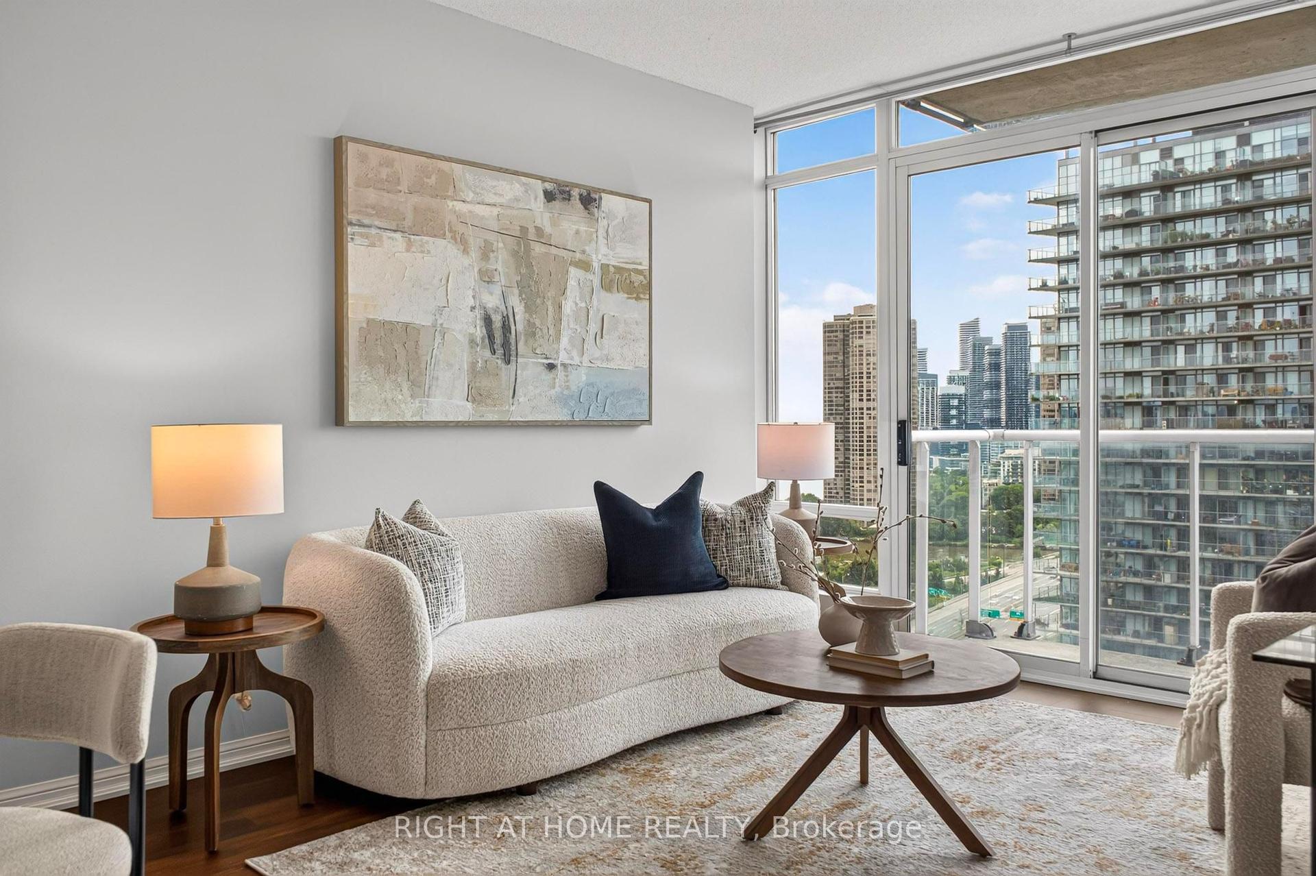 15 Windermere Avenue 2201 #2201, Toronto — Condo for sale, photo 1