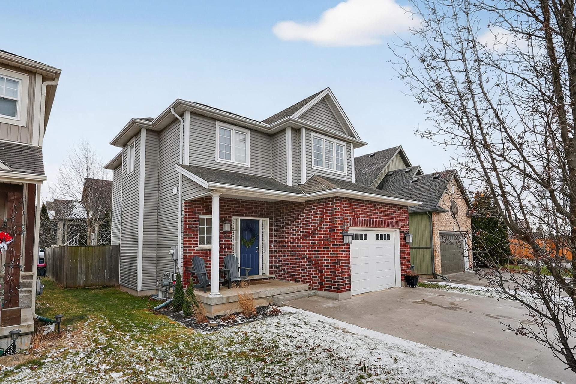 22 Riesling Drive — photo 1