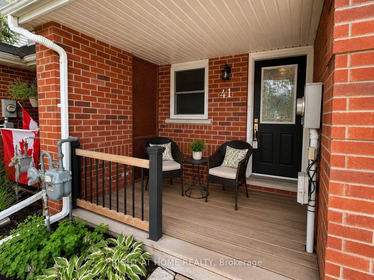 41 Edgemere Drive, Cambridge — Townhouse for lease, photo 1