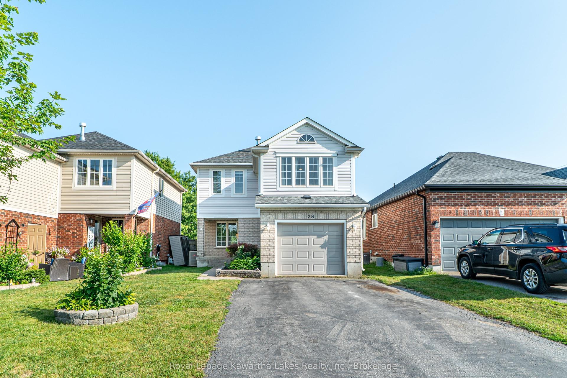 28 Lang Court, Kawartha Lakes — Detached for sale, photo 1