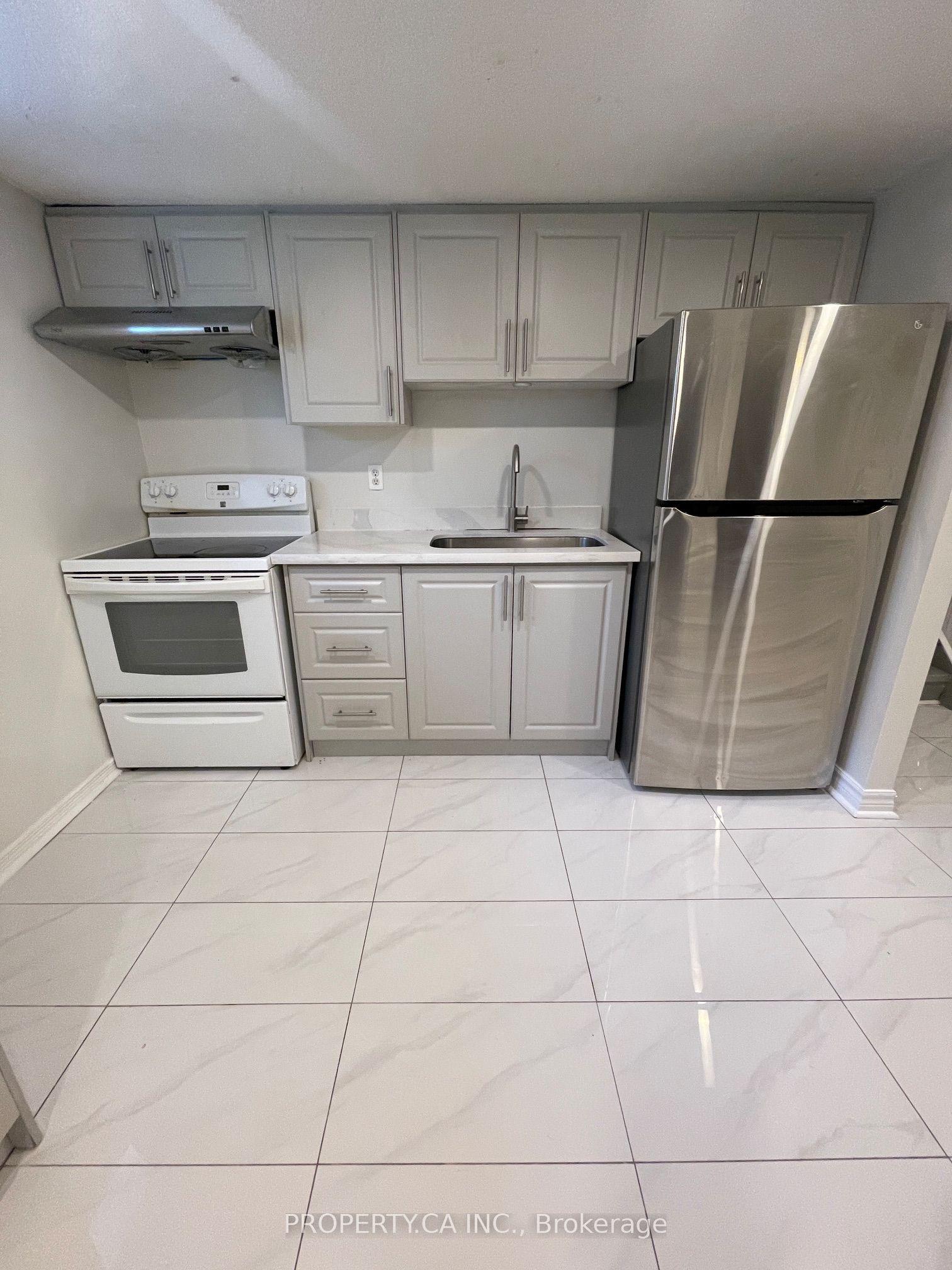 66 Ardgowan Crescent — photo 1