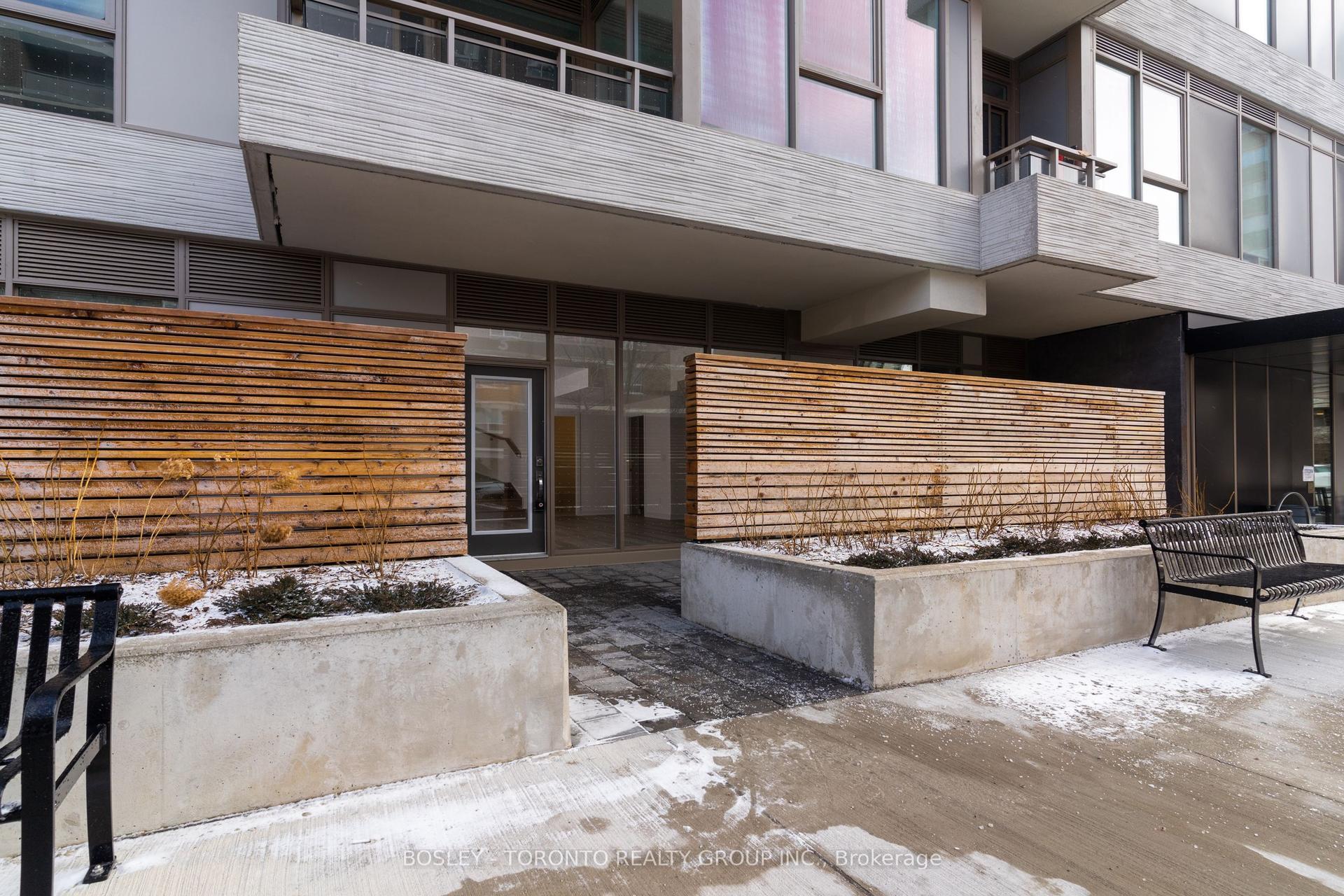 3 Cardiff Road 106 #106 — photo 1