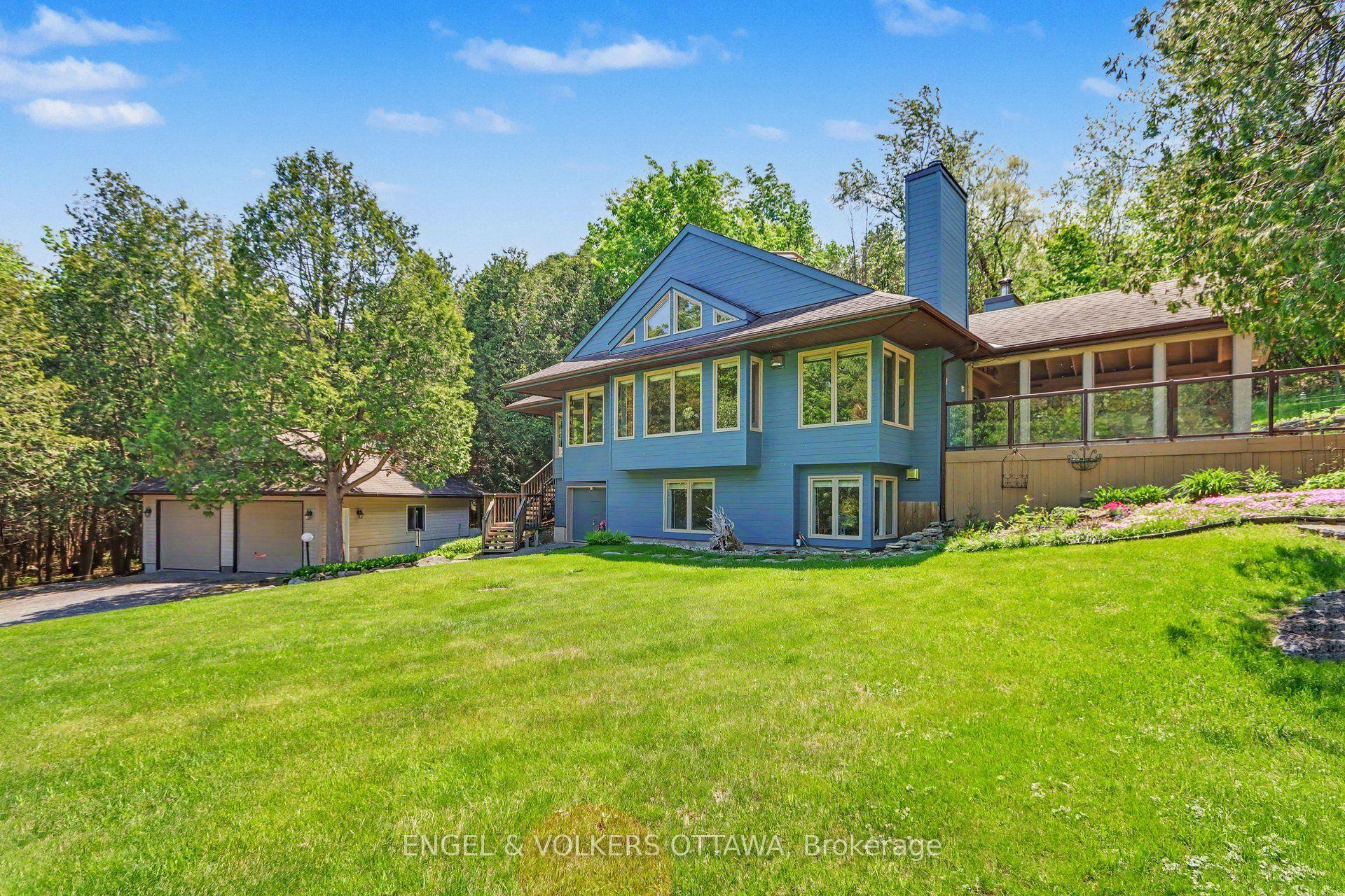 4637 Northwoods Drive — photo 1