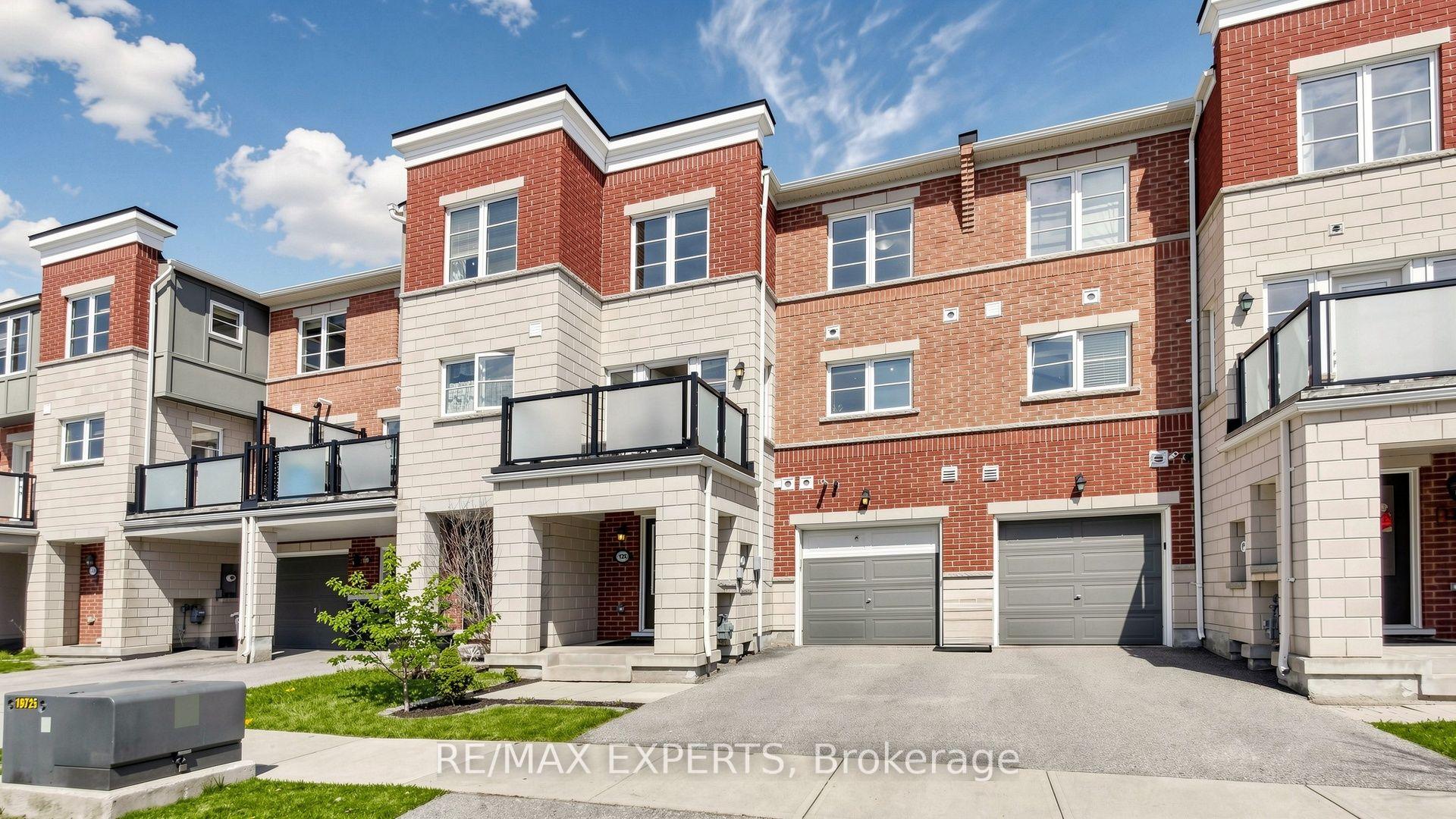 128 Baycliffe Crescent — photo 1