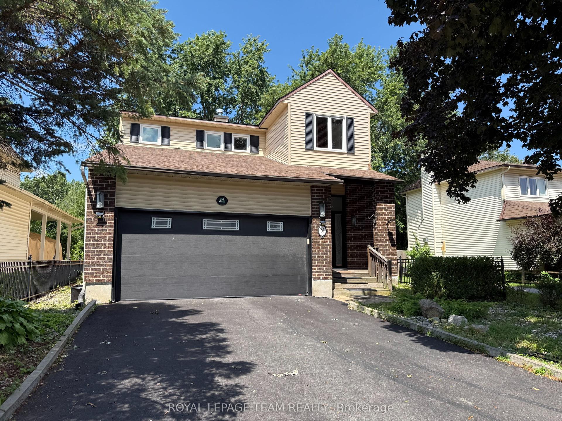 31 Rastila Crescent, Hunt Club - South Keys and Area — Detached for sale, photo 1