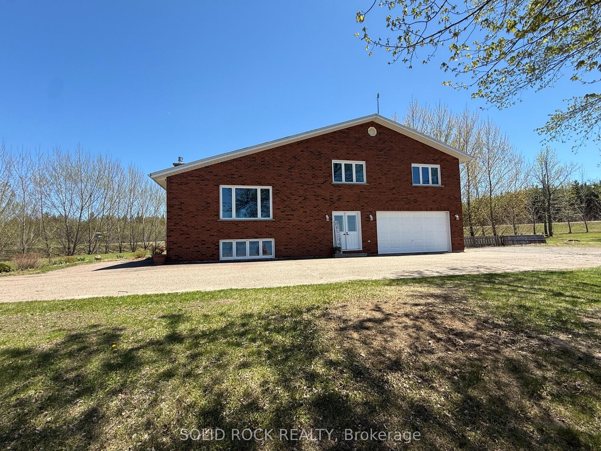 86 Township Park Road, North Algona Wilberforce — Detached for sale, photo 1