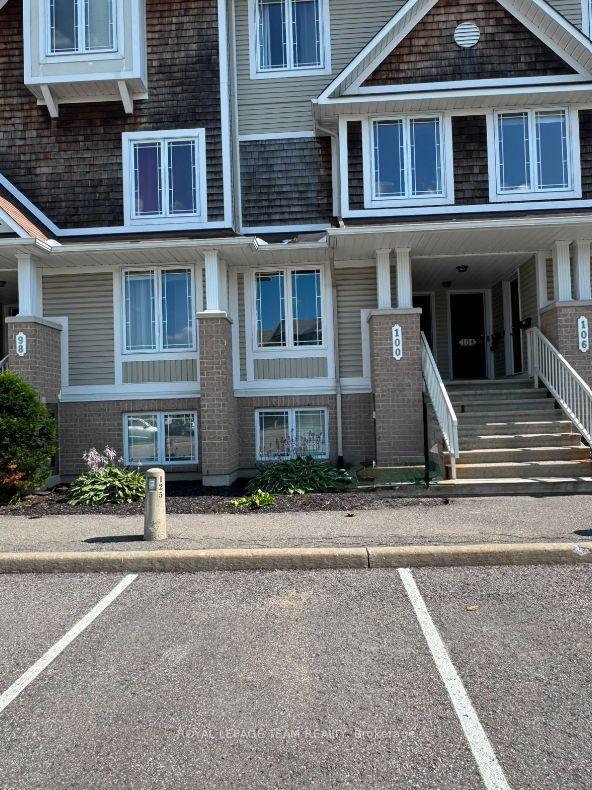 100 Brentmore Private, Orleans - Cumberland and Area — Condo for lease, photo 1
