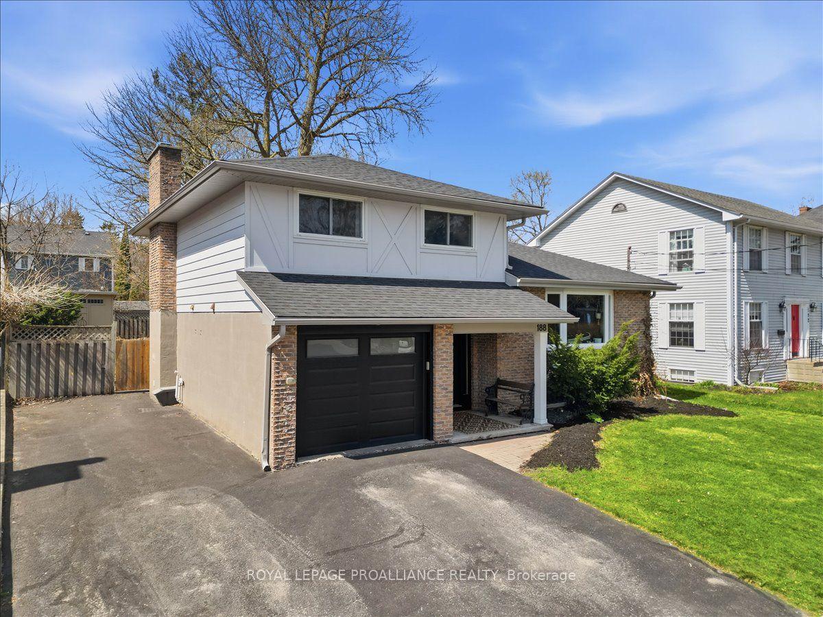 188 Albert Street — photo 1