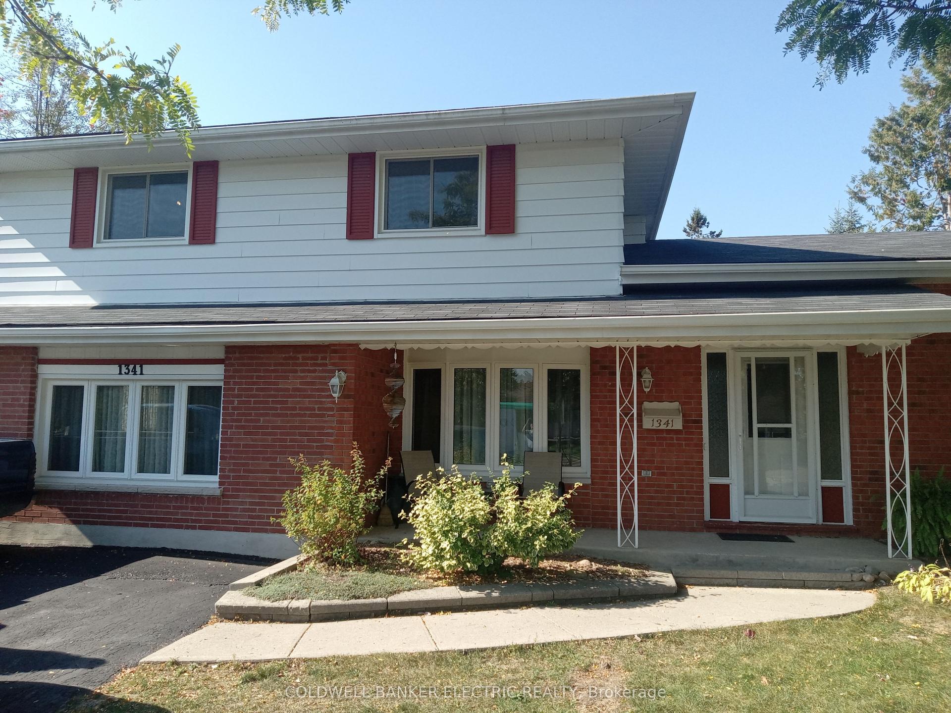 1341 Heather Lane — photo 1