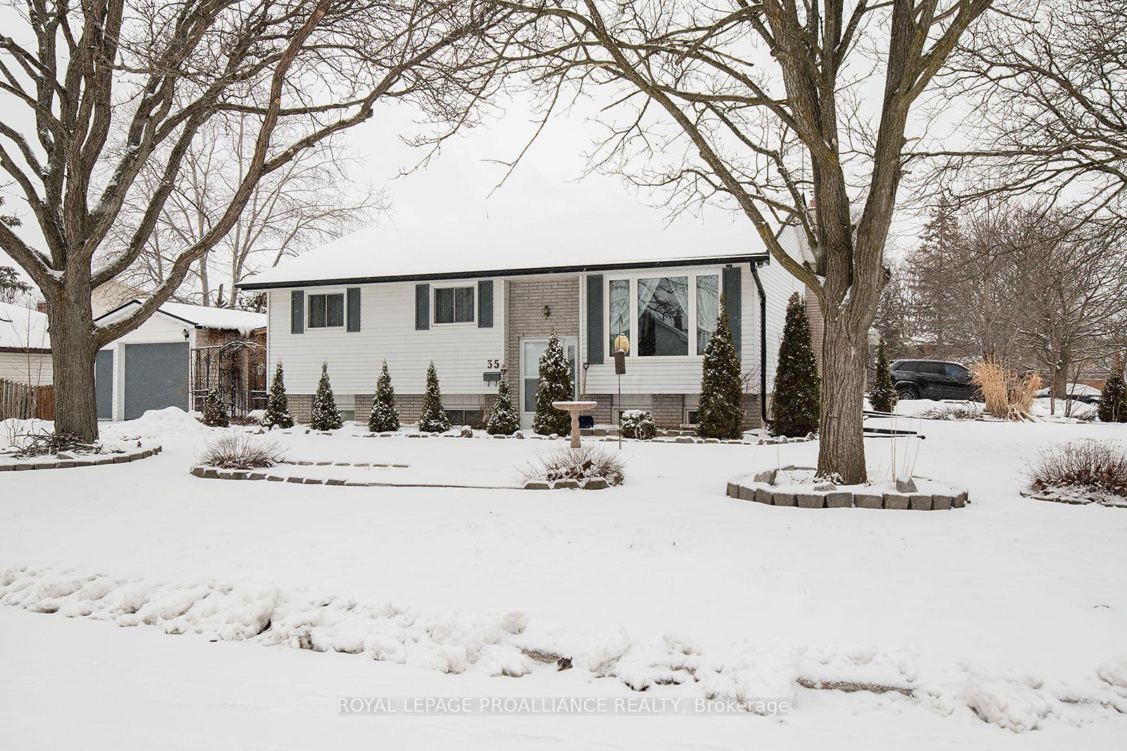 35 Morris Drive — photo 1