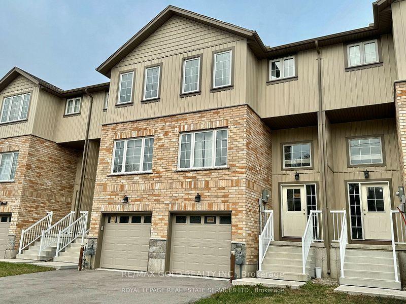 1183 Duke Street, Cambridge — Townhouse for lease, photo 1