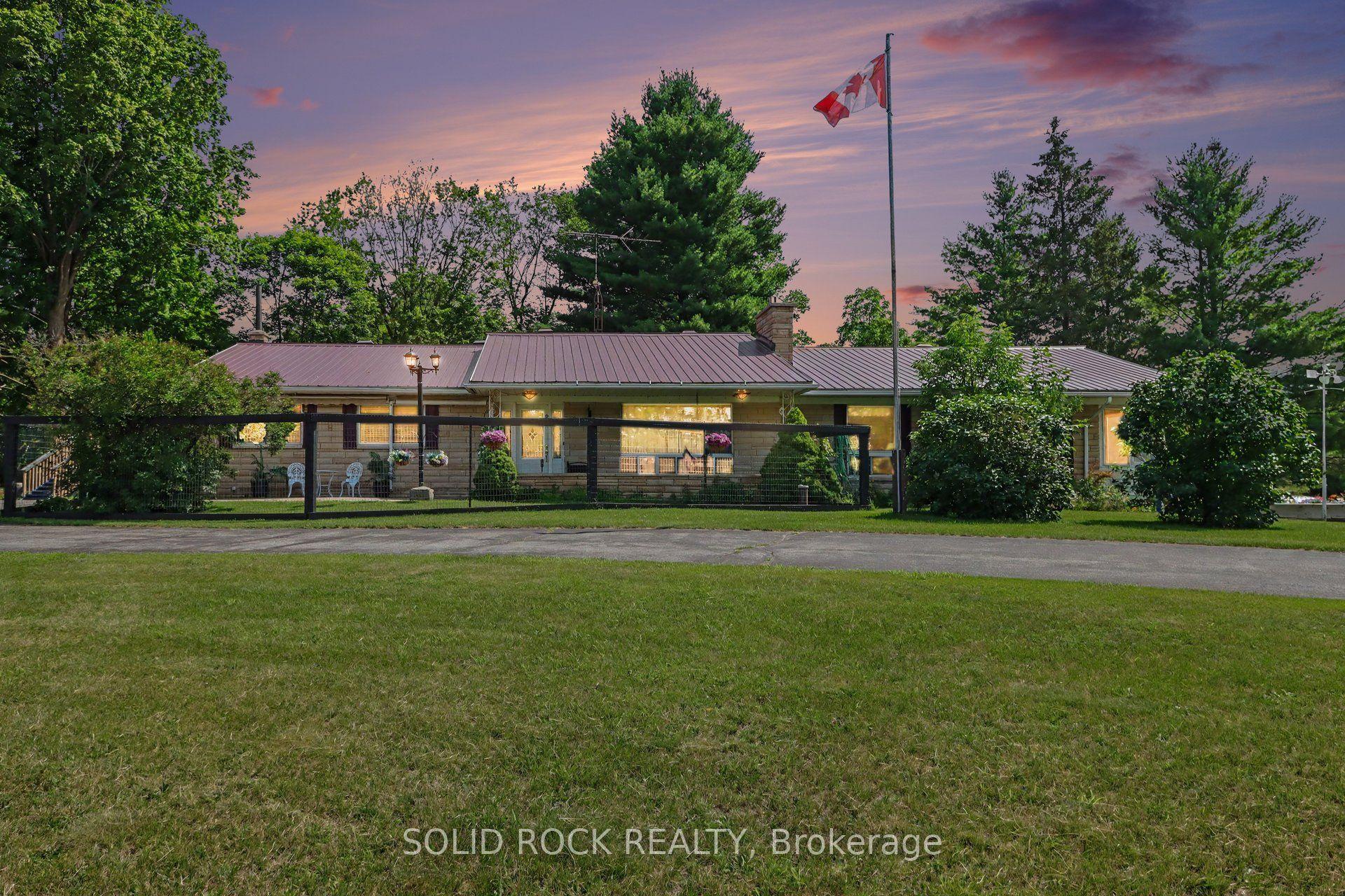 220 Highfield Crescent, Beckwith — Detached for sale, photo 1