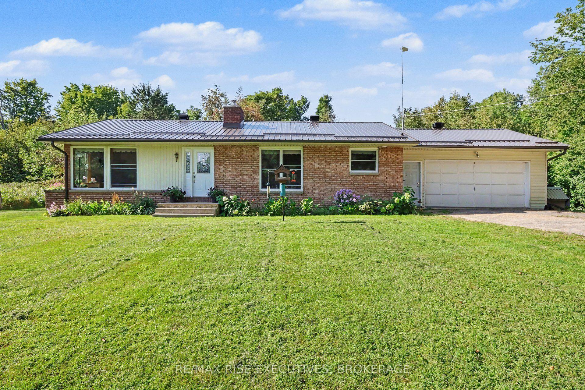 715 Hanna Road, Tay Valley — Detached for sale, photo 1