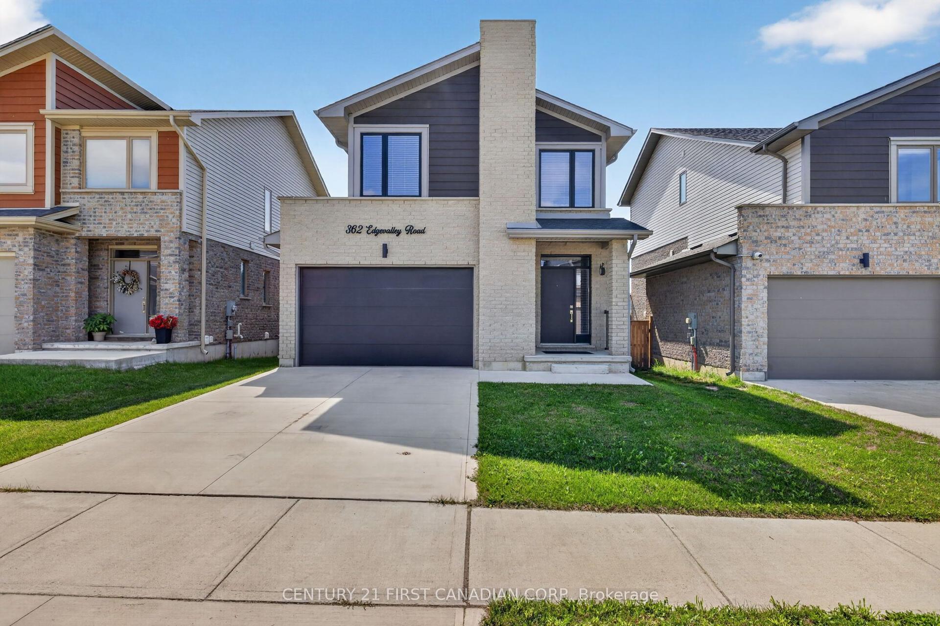 362 Edgevalley Road, London East — Detached for sale, photo 1