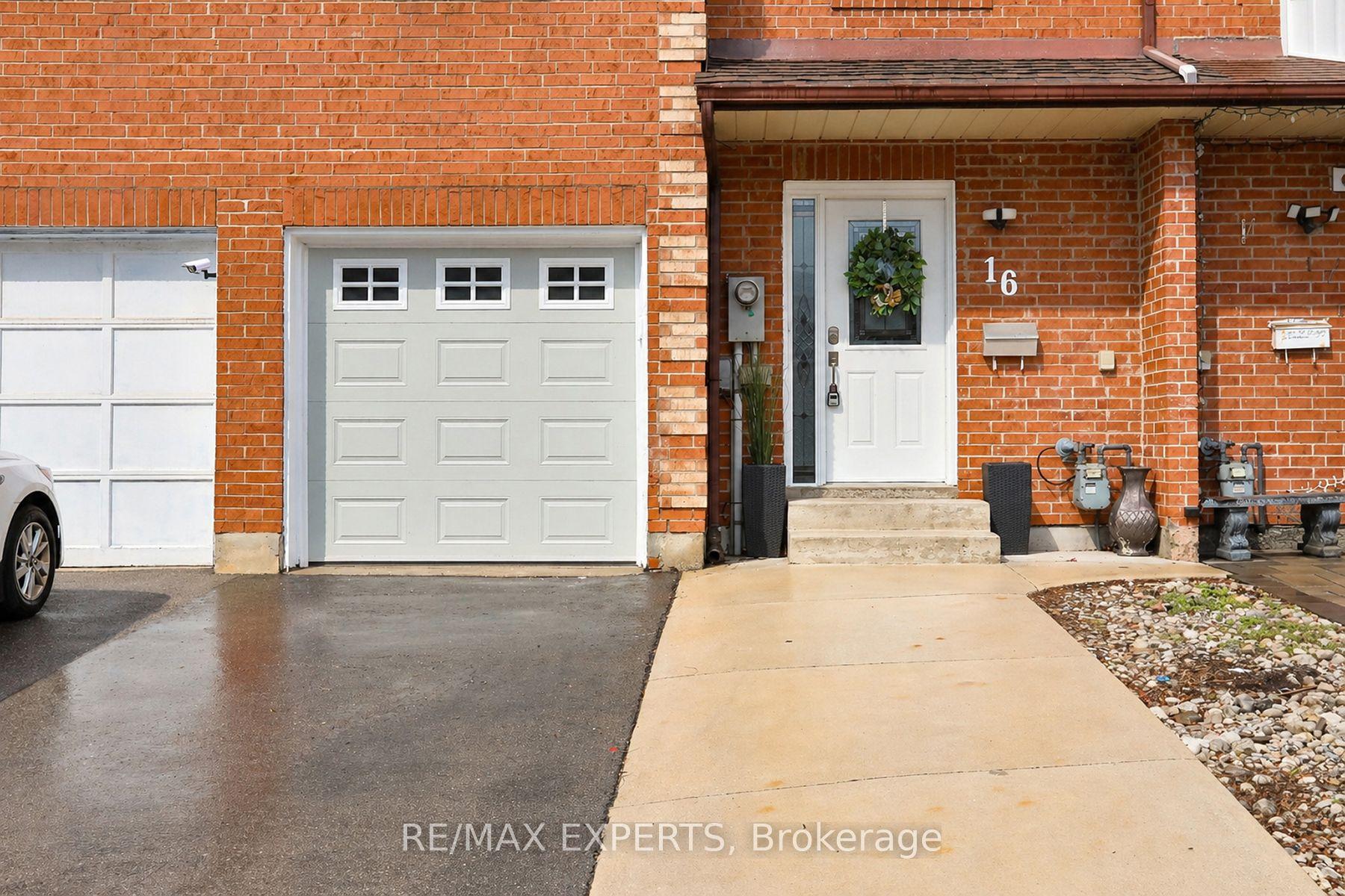 16 Hetherington Place — photo 1