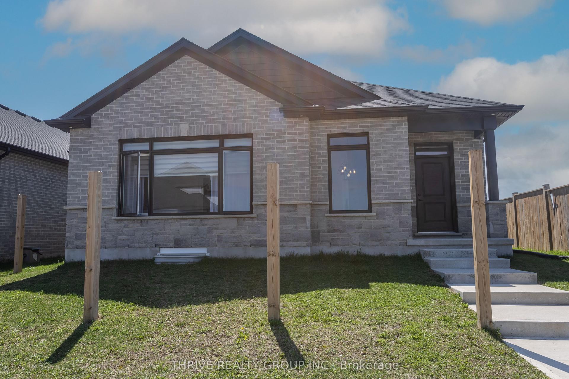 383 Daventry Way 31 #31 — photo 1