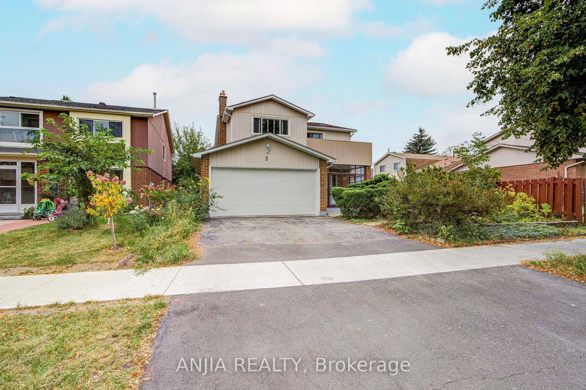 3 Mossbrook Crescent, Toronto — Detached for sale, photo 1