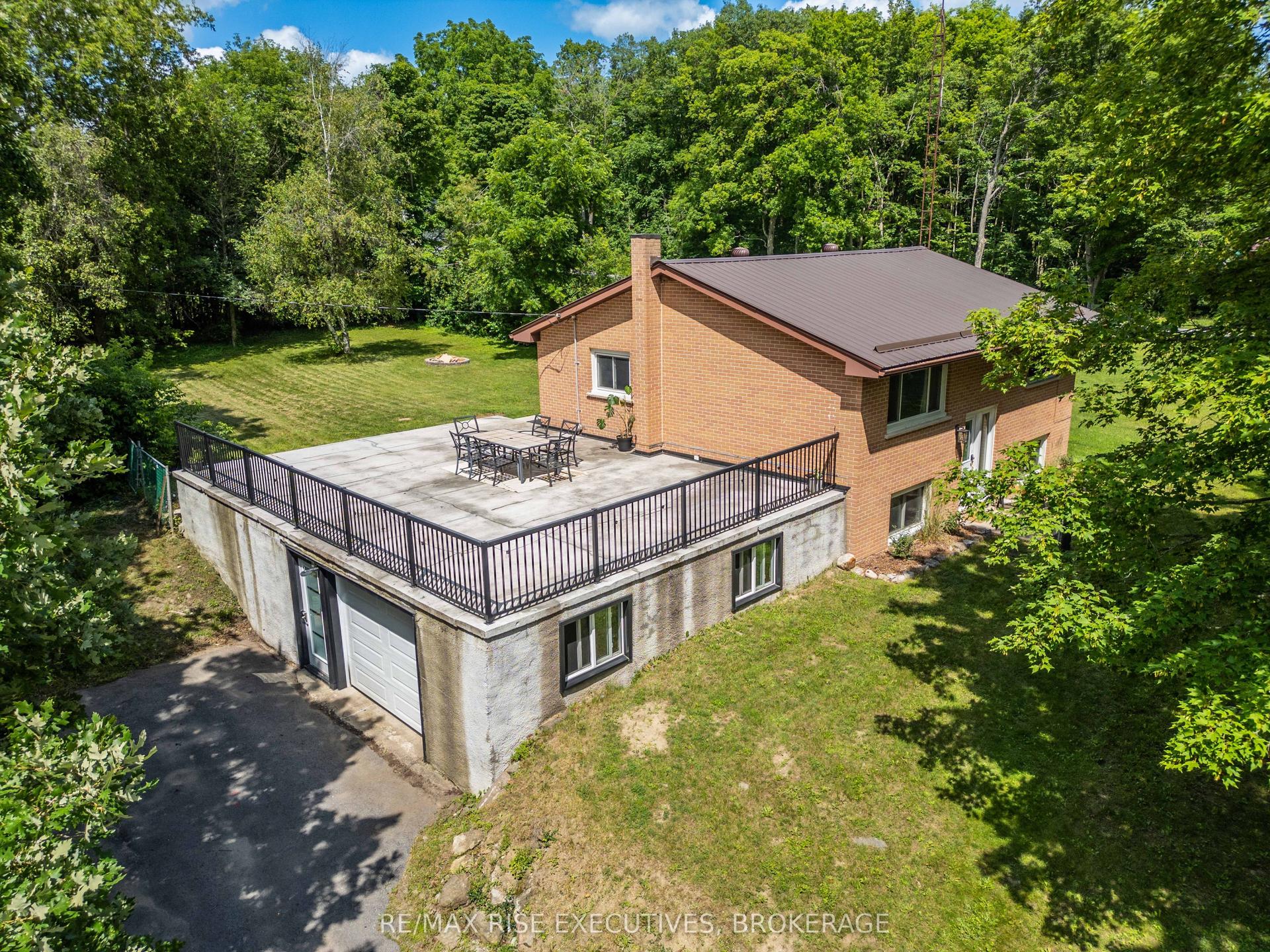 3326 Van Order Road, Kingston — Detached for sale, photo 1