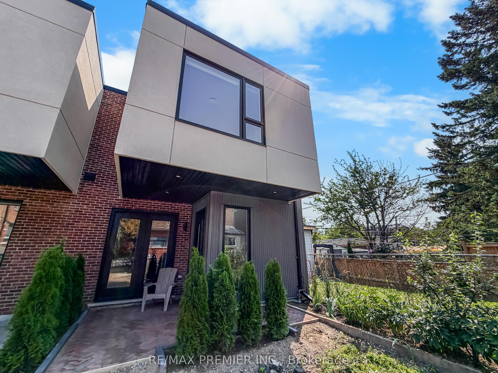 755 Dufferin Street Garden Suite #Garden Suite, Toronto — Semi-Detached for lease, photo 1