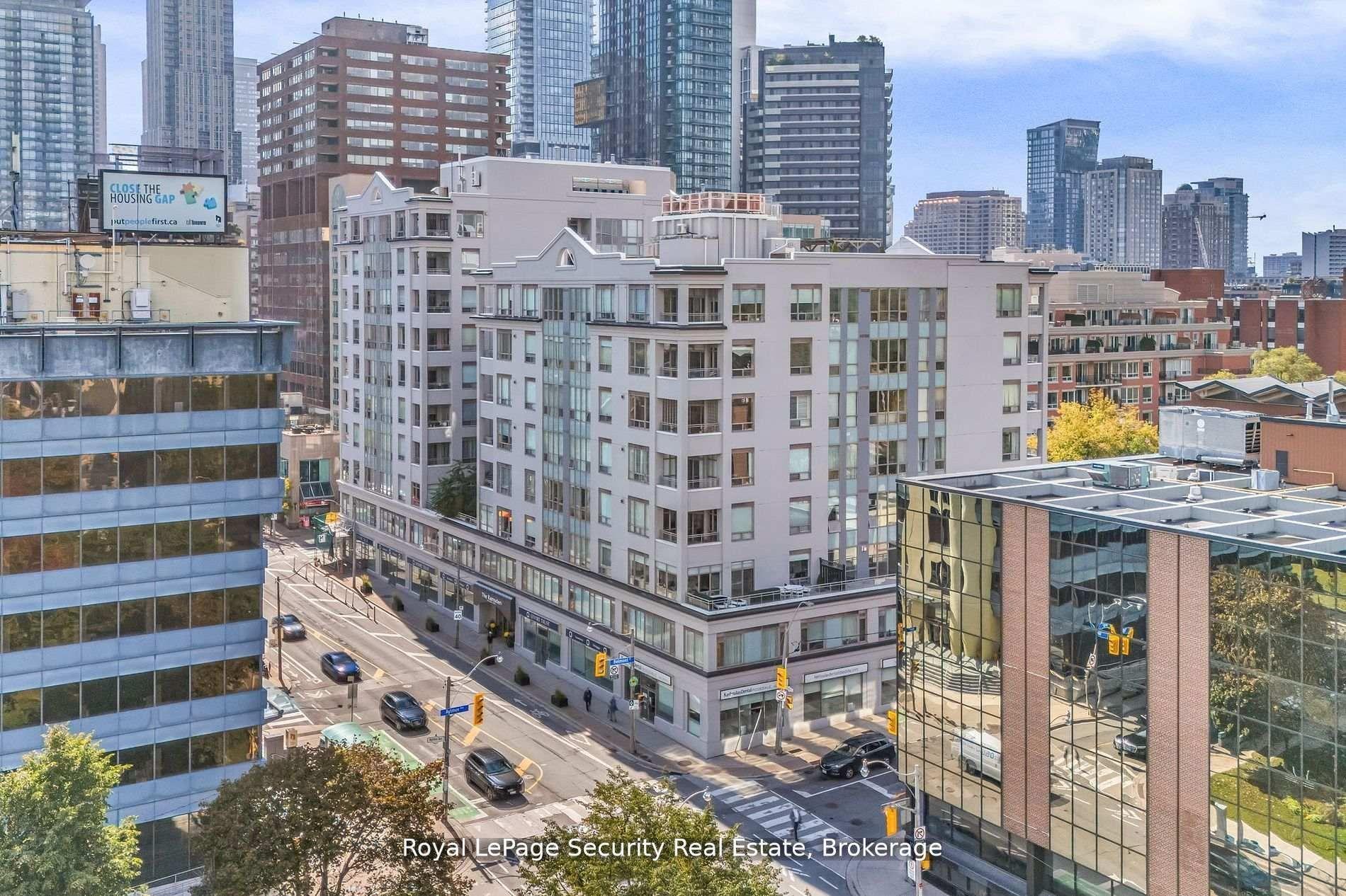980 Yonge Street 403 #403, Toronto — Condo for sale, photo 1