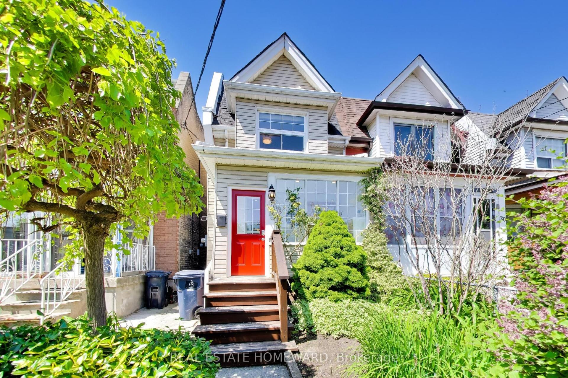 18 Britannia Avenue, Toronto — Semi-Detached for sale, photo 1