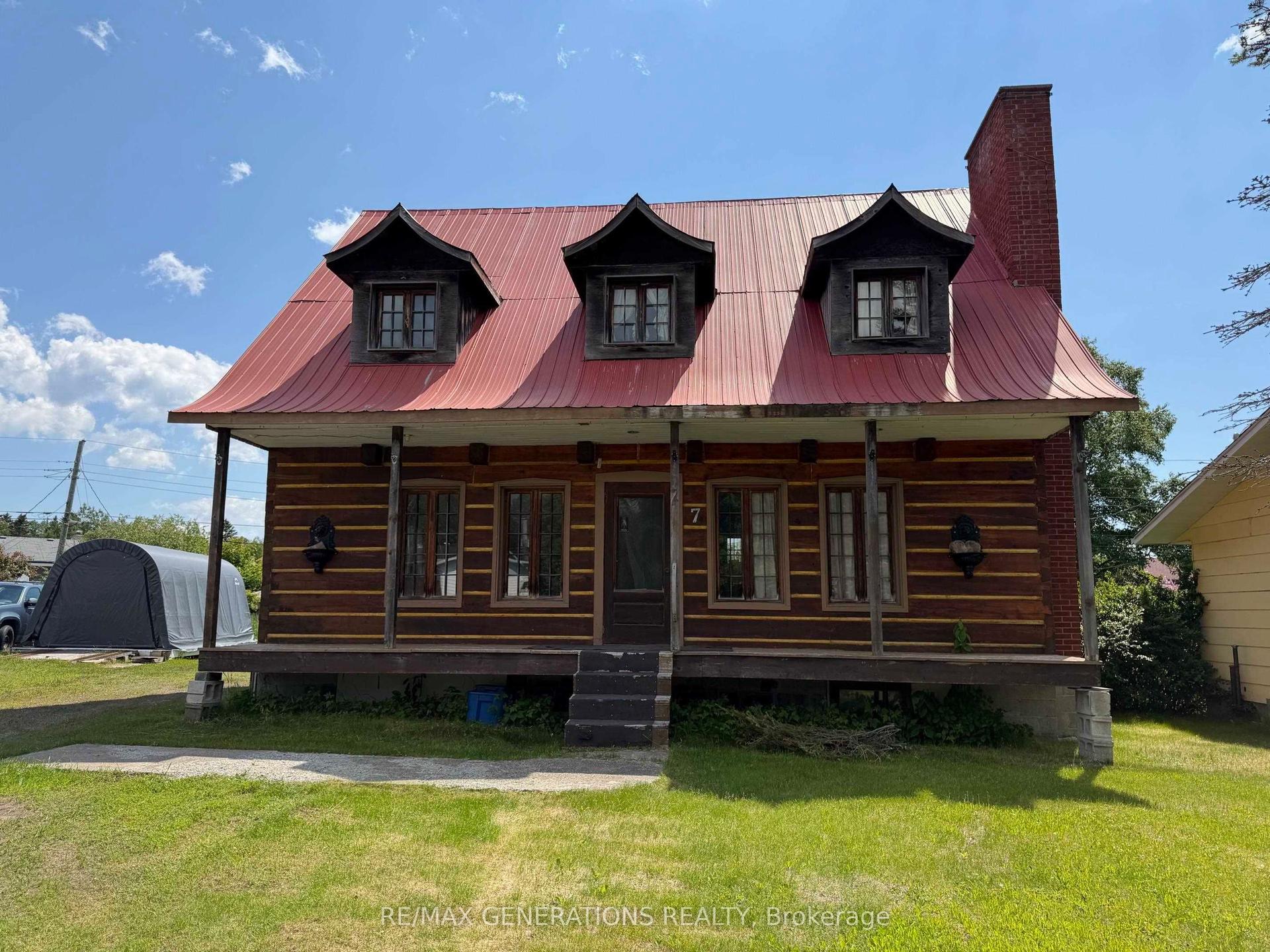7 East Grove Crescent, Terrace Bay — Detached for sale, photo 1