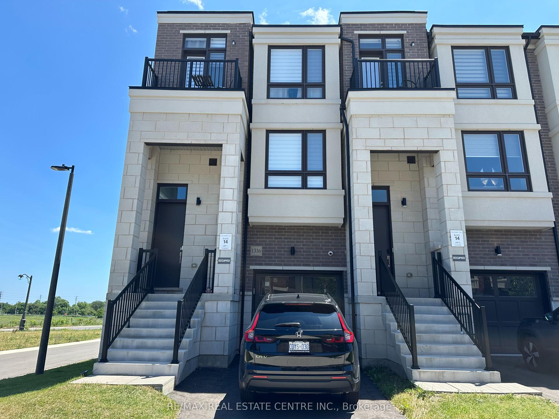 1316 Kaniv Street, Oakville — Townhouse for lease, photo 1