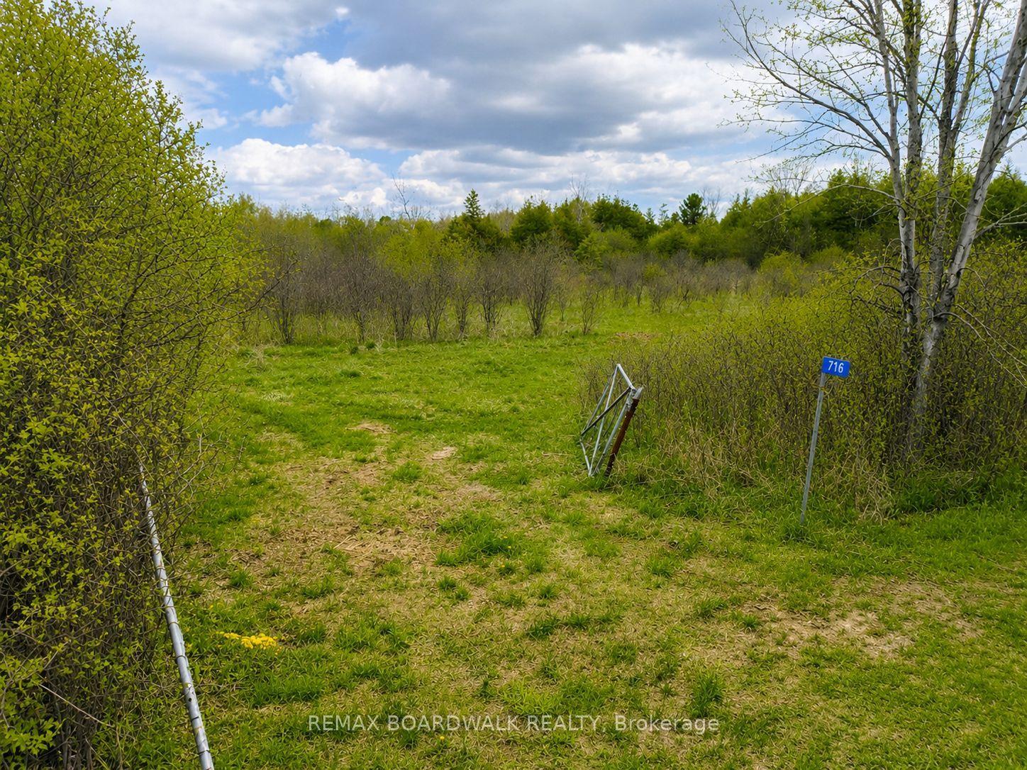 716 William Campbell Road — photo 1