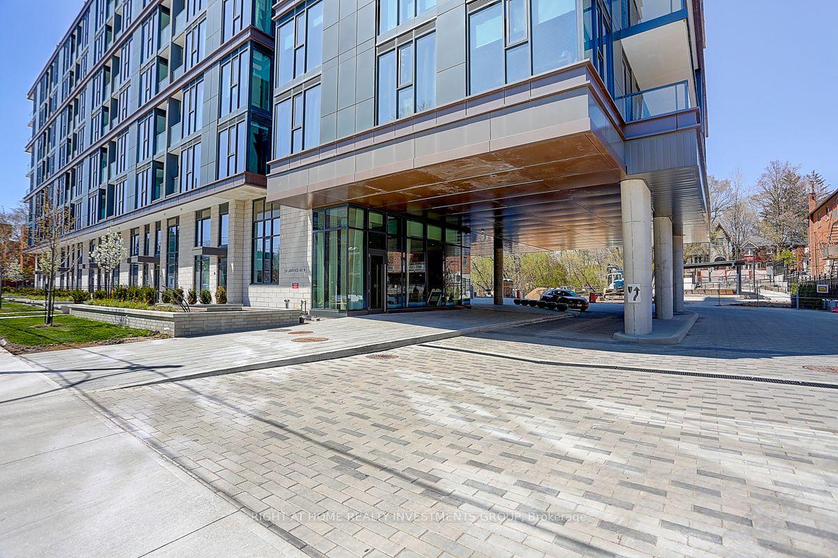 250 Lawrence Avenue W 503 #503 — photo 1
