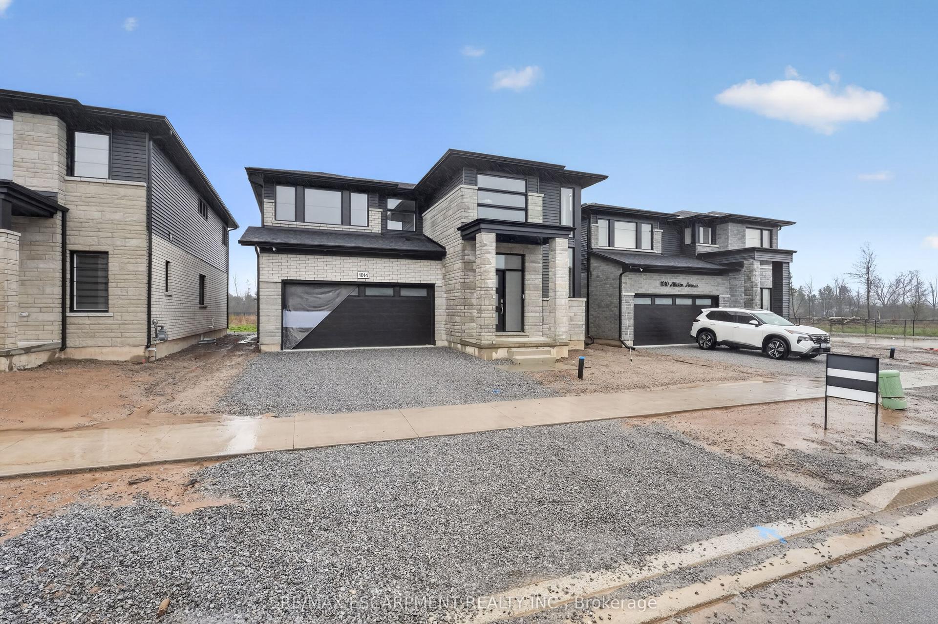 1014 Alliston Avenue — photo 1