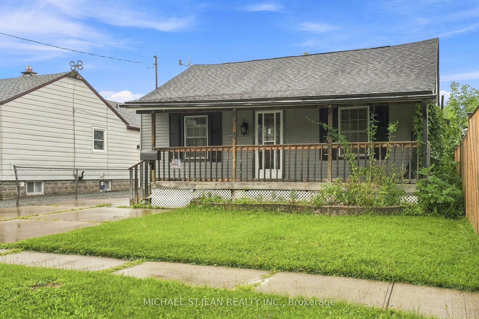 4 Hilda Street, St. Catharines — Detached for sale, photo 1