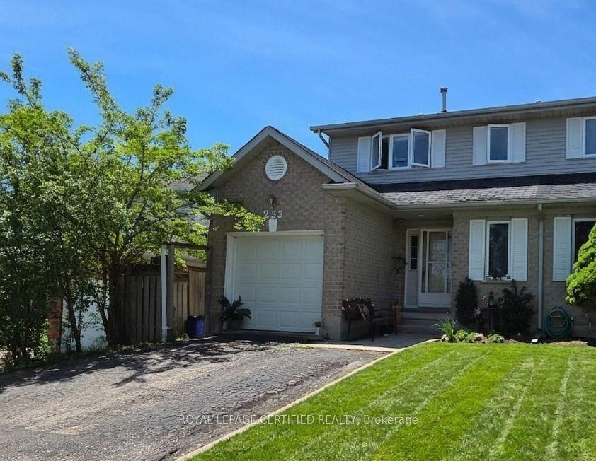 233 Benesfort Crescent — photo 1
